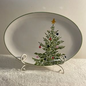 THRESHOLD Stoneware Christmas Holiday Oval Serving Platter. 15” x 10.5”